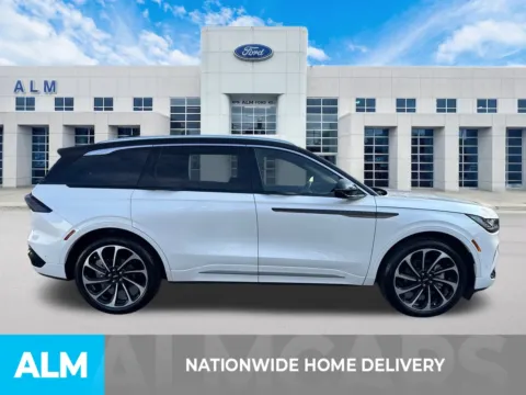 More photos of 2024 Lincoln Nautilus Black Label at ALM Ford Marietta, GA