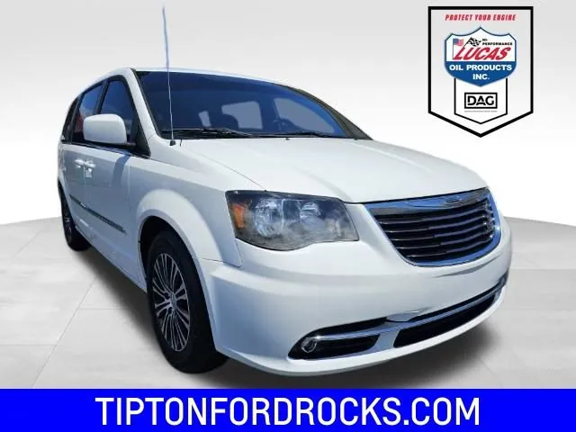 2014 Chrysler Town & Country S for sale in Tipton, IN