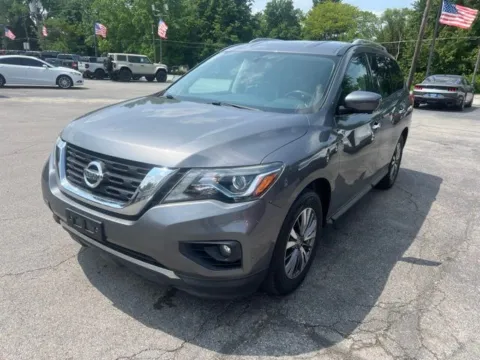 Photos of 2019 Nissan Pathfinder SL for sale in Tipton, IN at Tipton Ford