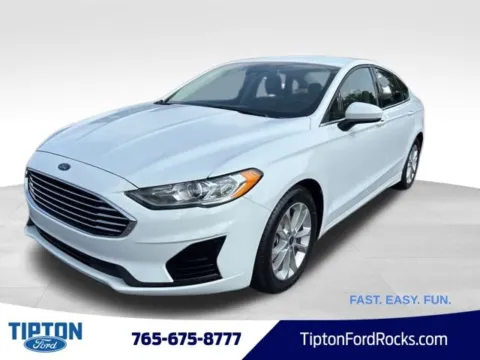 White 2020 Ford Fusion SE for sale in Tipton, IN