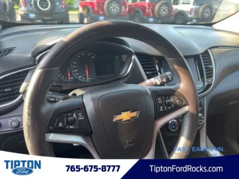 More photos of 2021 Chevrolet Trax LT at Tipton Ford, IN