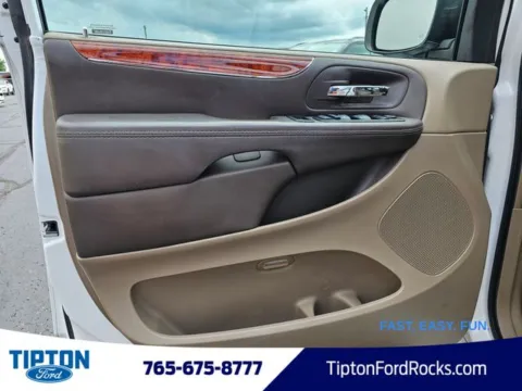 More photos of 2015 Chrysler Town & Country Touring at Tipton Ford, IN