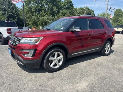 Photos of 2017 Ford Explorer XLT for sale in Tipton, IN at Tipton Ford