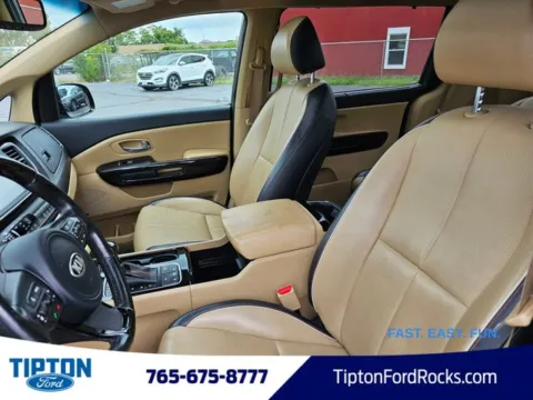 More photos of 2015 Kia Sedona SXL at Tipton Ford, IN