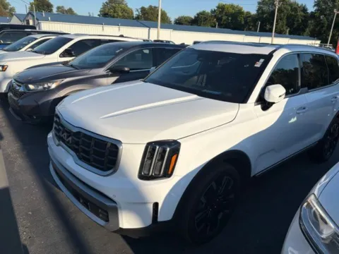 Photos of 2023 Kia Telluride SX-Prestige for sale in Tipton, IN at Tipton Ford