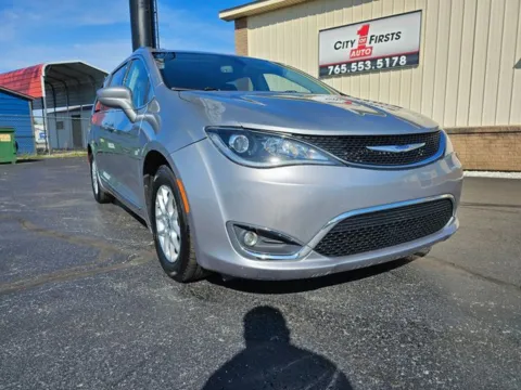 Photos of 2020 Chrysler Pacifica Touring L for sale in Tipton, IN at Tipton Ford