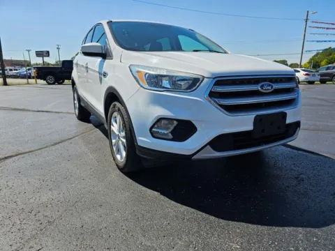 Photos of 2017 Ford Escape SE for sale in Tipton, IN at Tipton Ford