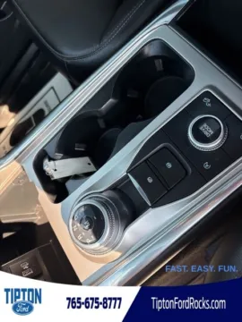 More photos of 2020 Ford Explorer XLT at Tipton Ford, IN