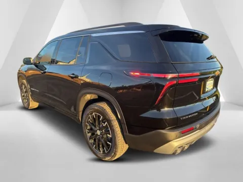 More photos of 2026 Chevrolet Traverse LT at Hometown Chevrolet, OH