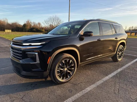 Another view of 2026 Chevrolet Traverse LT for sale in Waverly, OH at Hometown Chevrolet