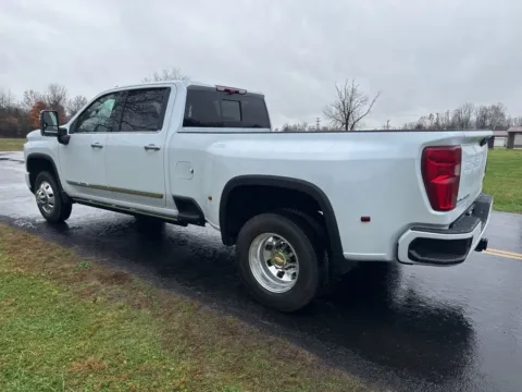 More photos of 2026 Chevrolet Silverado 3500HD High Country at Hometown Chevrolet, OH