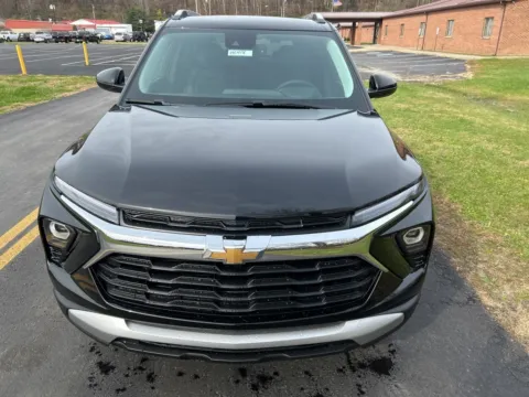 Photos of 2026 Chevrolet TrailBlazer LT for sale in Waverly, OH at Hometown Chevrolet