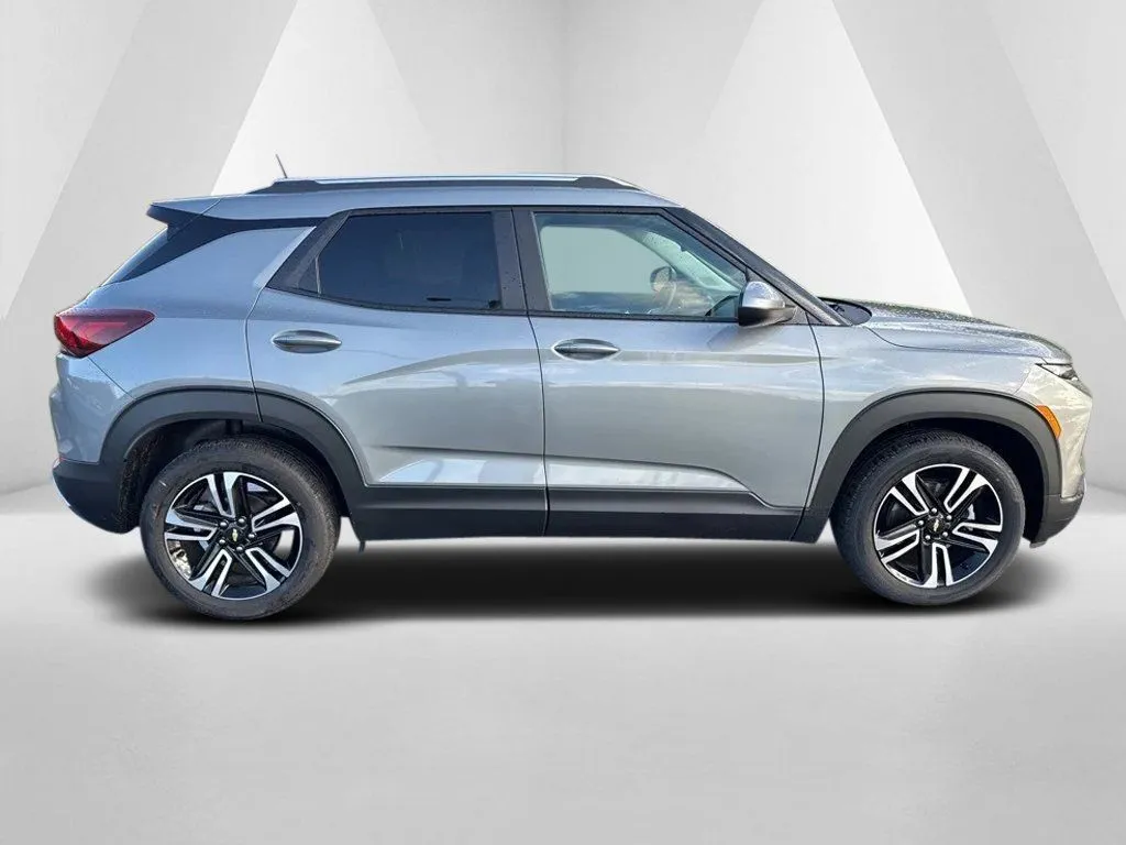 2025 Chevrolet Trailblazer LT - Photo 8