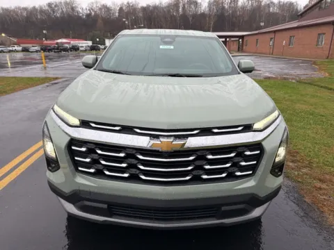 Photos of 2026 Chevrolet Equinox LT for sale in Waverly, OH at Hometown Chevrolet