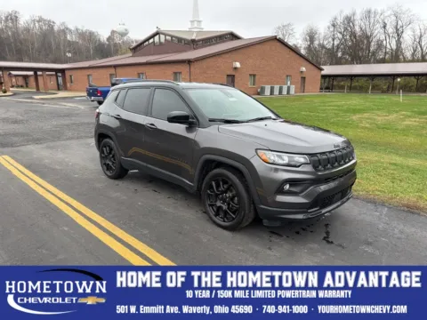 Gray 2022 Jeep Compass Altitude for sale in Waverly, OH