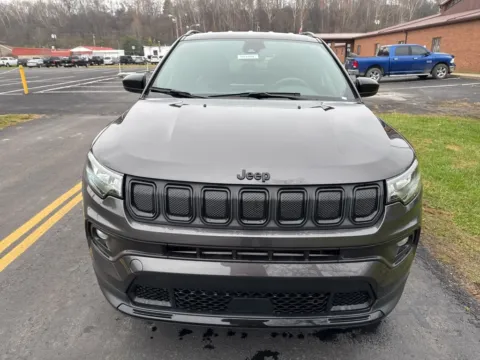 Photos of 2022 Jeep Compass Altitude for sale in Waverly, OH at Hometown Chevrolet