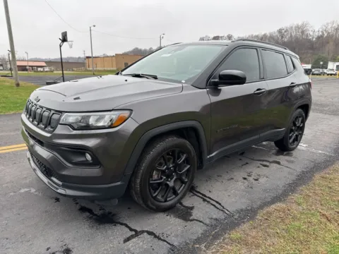Another view of 2022 Jeep Compass Altitude for sale in Waverly, OH at Hometown Chevrolet