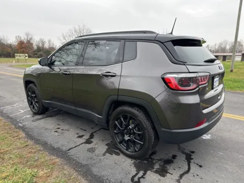 More photos of 2022 Jeep Compass Altitude at Hometown Chevrolet, OH