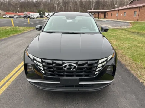Photos of 2024 Hyundai Tucson SEL for sale in Waverly, OH at Hometown Chevrolet