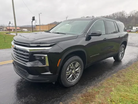 Another view of 2026 Chevrolet Traverse LT for sale in Waverly, OH at Hometown Chevrolet