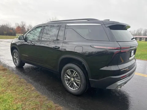 More photos of 2026 Chevrolet Traverse LT at Hometown Chevrolet, OH