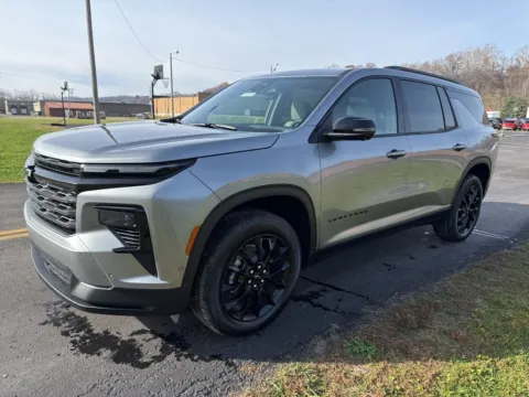 Another view of 2026 Chevrolet Traverse LT for sale in Waverly, OH at Hometown Chevrolet