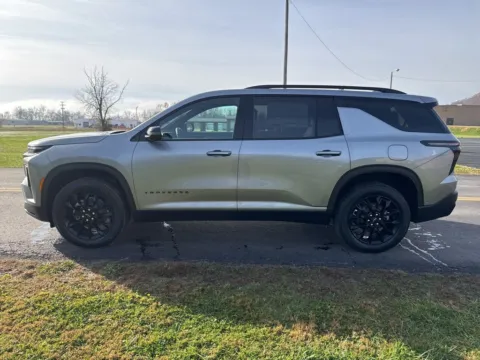 More photos of 2026 Chevrolet Traverse LT at Hometown Chevrolet, OH