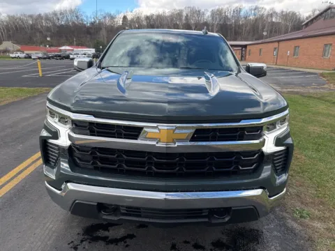 Photos of 2026 Chevrolet Silverado 1500 LT for sale in Waverly, OH at Hometown Chevrolet