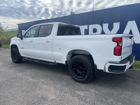 More photos of 2020 Chevrolet Silverado 1500 RST at Hometown Chevrolet, OH