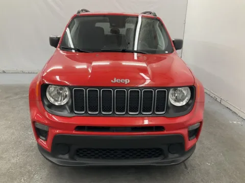 Photos of 2022 Jeep Renegade Sport for sale in Waverly, OH at Hometown Chevrolet
