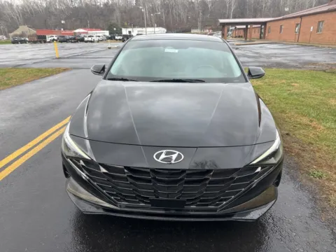 Photos of 2023 Hyundai Elantra Limited for sale in Waverly, OH at Hometown Chevrolet