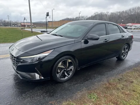 Another view of 2023 Hyundai Elantra Limited for sale in Waverly, OH at Hometown Chevrolet