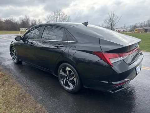 More photos of 2023 Hyundai Elantra Limited at Hometown Chevrolet, OH