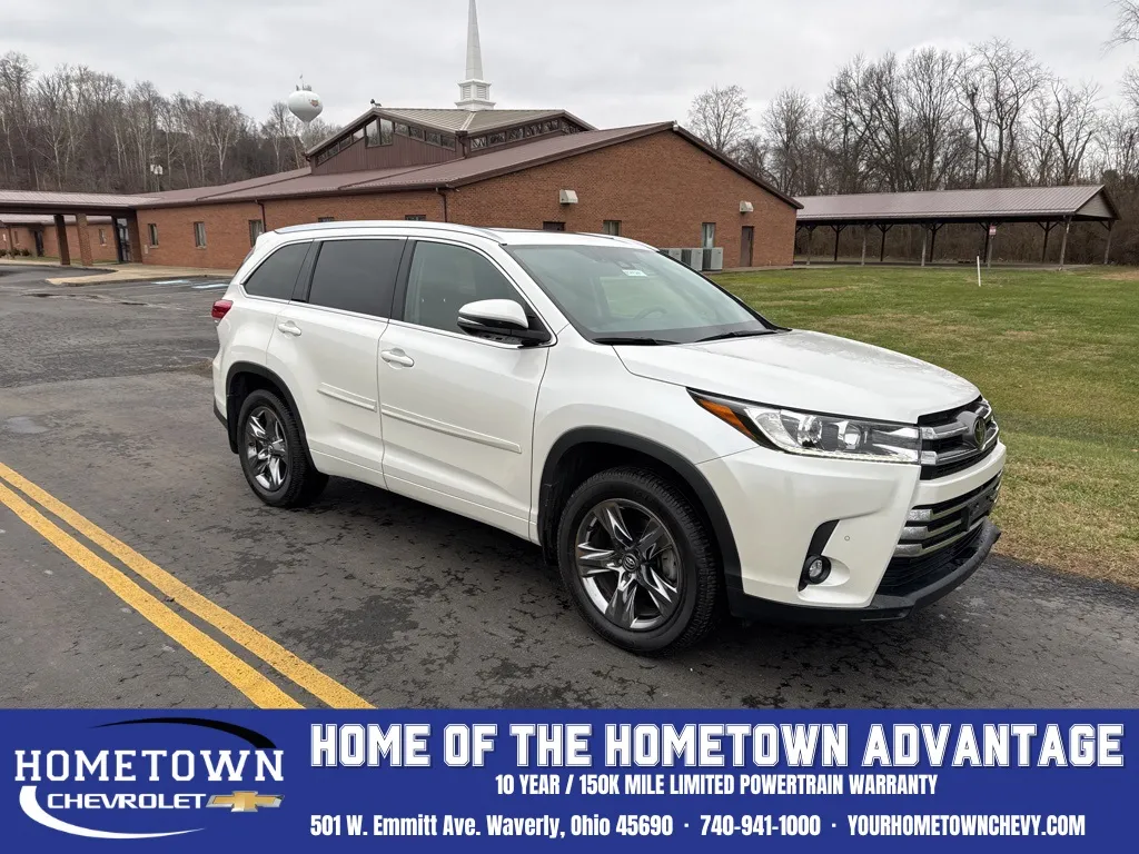 2019 Toyota Highlander Limited Platinum's photo
