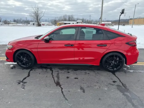 More photos of 2022 Honda Civic Sport at Hometown Chevrolet, OH
