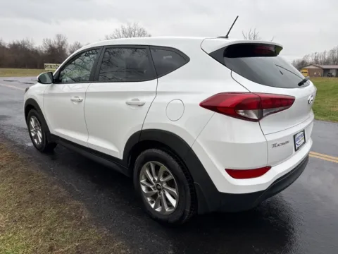 More photos of 2017 Hyundai Tucson SE at Hometown Chevrolet, OH