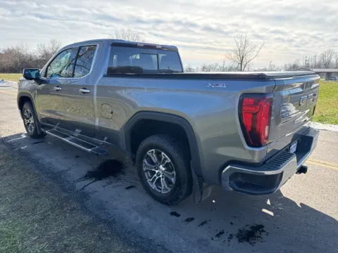 More photos of 2020 GMC Sierra 1500 SLT at Hometown Chevrolet, OH