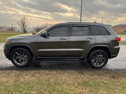 More photos of 2021 Jeep Grand Cherokee 80th Anniversary Edition at Hometown Chevrolet, OH