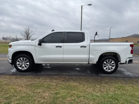 More photos of 2020 Chevrolet Silverado 1500 Custom at Hometown Chevrolet, OH