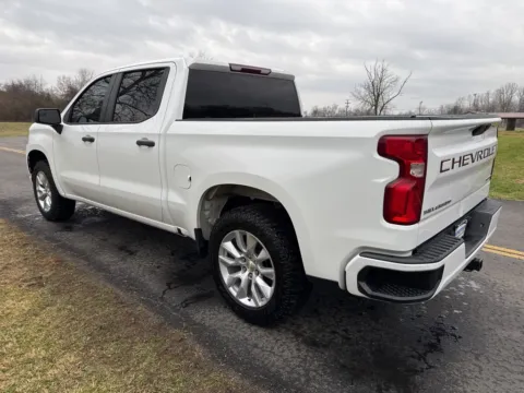 More photos of 2020 Chevrolet Silverado 1500 Custom at Hometown Chevrolet, OH