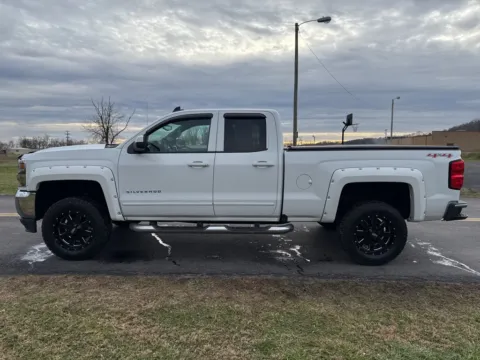 More photos of 2016 Chevrolet Silverado 1500 LT at Hometown Chevrolet, OH