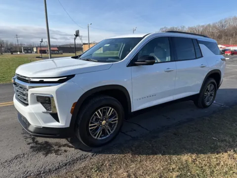Another view of 2026 Chevrolet Traverse LT for sale in Waverly, OH at Hometown Chevrolet