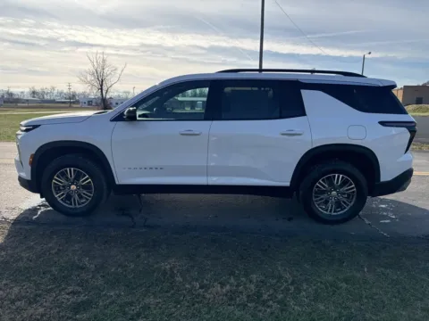 More photos of 2026 Chevrolet Traverse LT at Hometown Chevrolet, OH