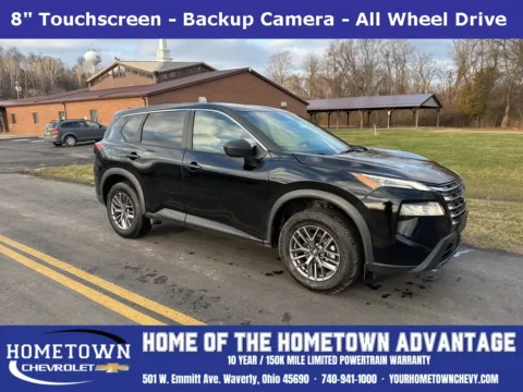 Black 2024 Nissan Rogue S for sale in Waverly, OH