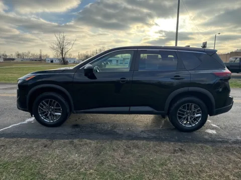 More photos of 2024 Nissan Rogue S at Hometown Chevrolet, OH