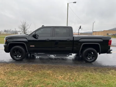 More photos of 2017 GMC Sierra 1500 SLT at Hometown Chevrolet, OH