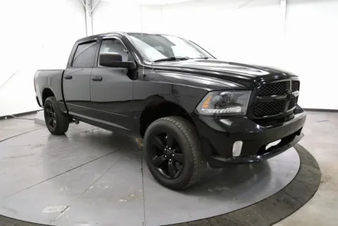 Black 2015 Ram 1500 Express for sale in Waverly, OH