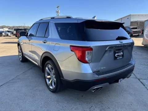 More photos of 2020 Ford Explorer Platinum at Hometown Chevrolet, OH