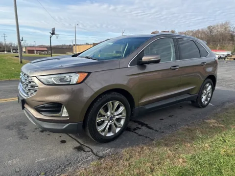 Another view of 2019 Ford Edge Titanium for sale in Waverly, OH at Hometown Chevrolet