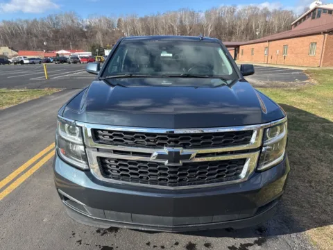 Photos of 2019 Chevrolet Suburban LT for sale in Waverly, OH at Hometown Chevrolet